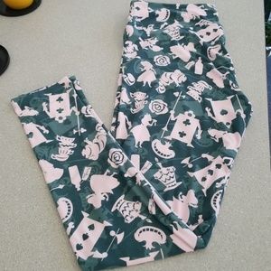 (NWOT) Disney Alice in Wonderland Lularoe Leggins